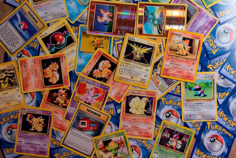 50 Pokemon Cards CWus 1 Ultra Rare Legendary Pokemon Card | Bundle with LCC Deck Box