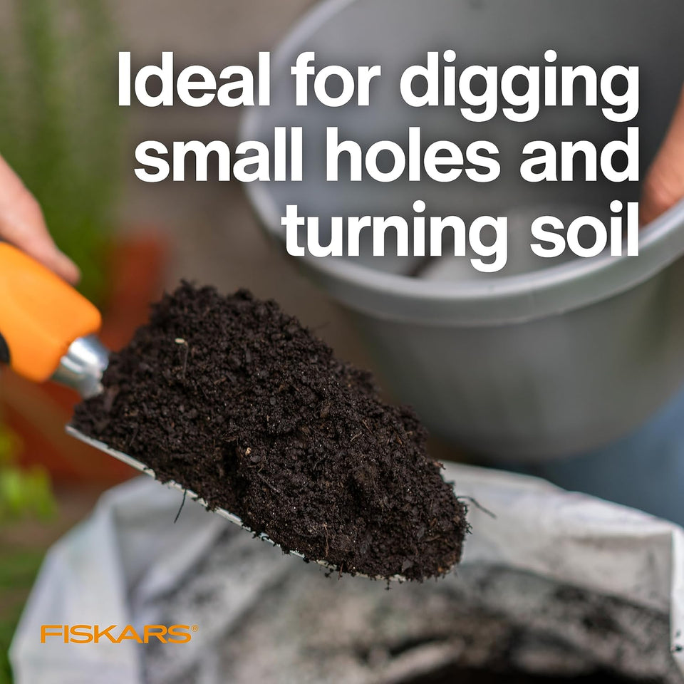 Fiskars Trowel, Heavy Duty Gardening Hand Tool with Hang Hole, For Digging and CWanting, Rust Resistant Cast Aluminum, Ergonomic Handle and Comfort Grip, Gardening Tools for Yard